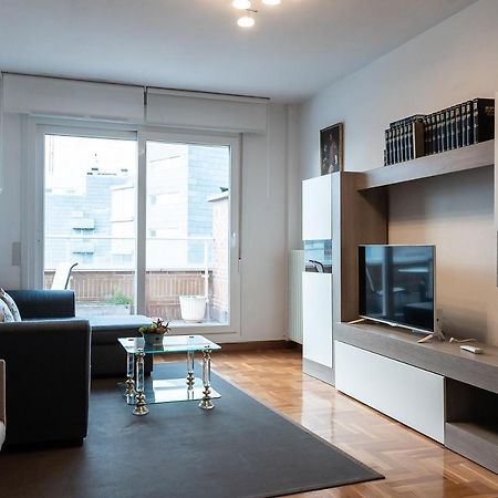 Coqueto Apartamento 2 Dormitorios ปัมโปลนา ภายนอก รูปภาพ