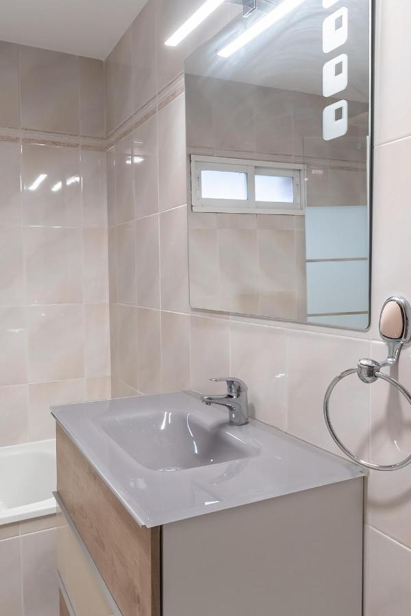 Coqueto Apartamento 2 Dormitorios ปัมโปลนา ภายนอก รูปภาพ