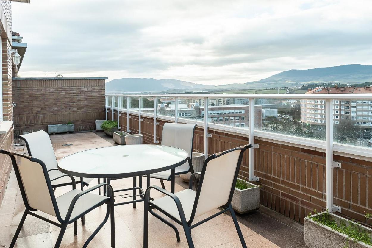 Coqueto Apartamento 2 Dormitorios ปัมโปลนา ภายนอก รูปภาพ